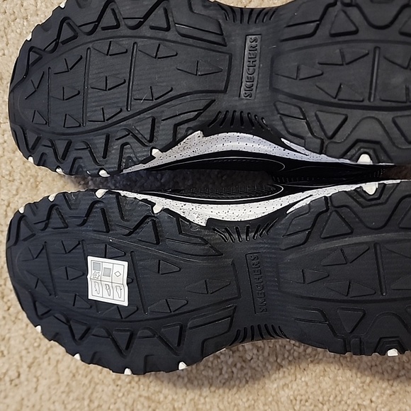 Skechers Black Trail Sneakers Size 9 - Picture 8 of 10